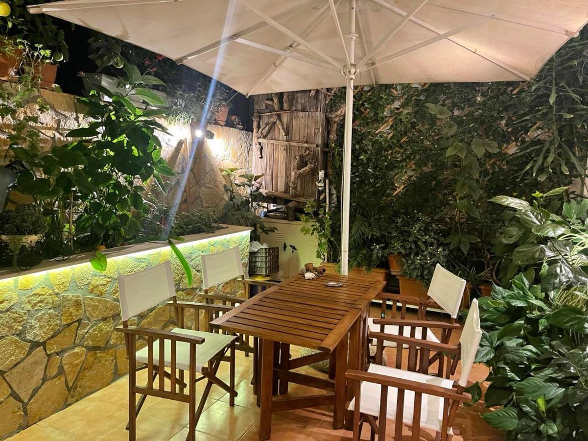 Eleonora'S Hidden Gem Apartment Атина Екстериор снимка